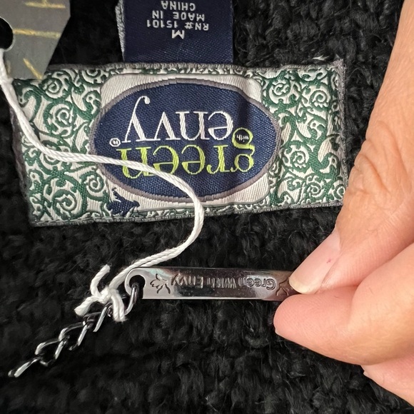 Beautiful green with envy knitted coat - Picture 7 of 8